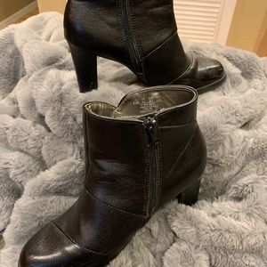 Life Stride Heeled Boots